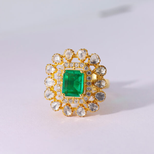 Noor Emerald Bloom Ring - Image 2
