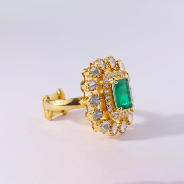 Noor Emerald Bloom Ring - Image 4