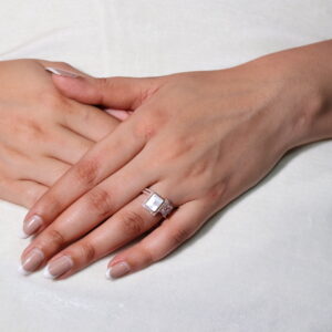 Pearl Glow Rose Gold Ring