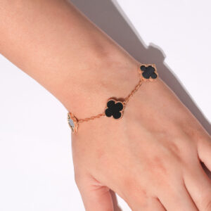Elegance Clover Bracelet