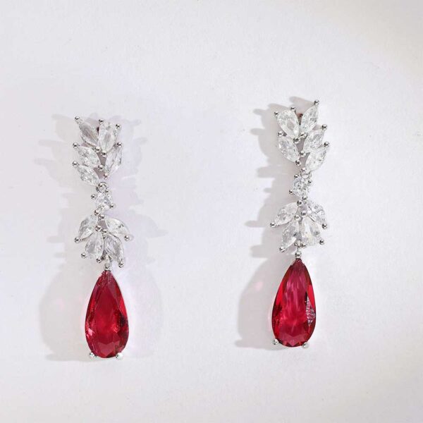 Rosé Leaf Hanging Earrings