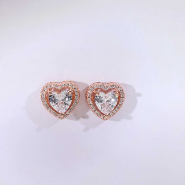 Love Bloom Rosegold Studs