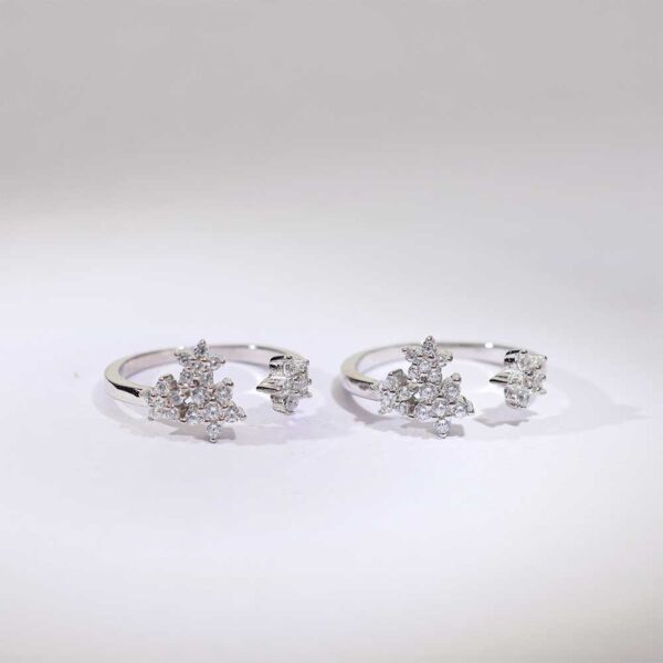 Frost Petal Toe Rings - Image 2