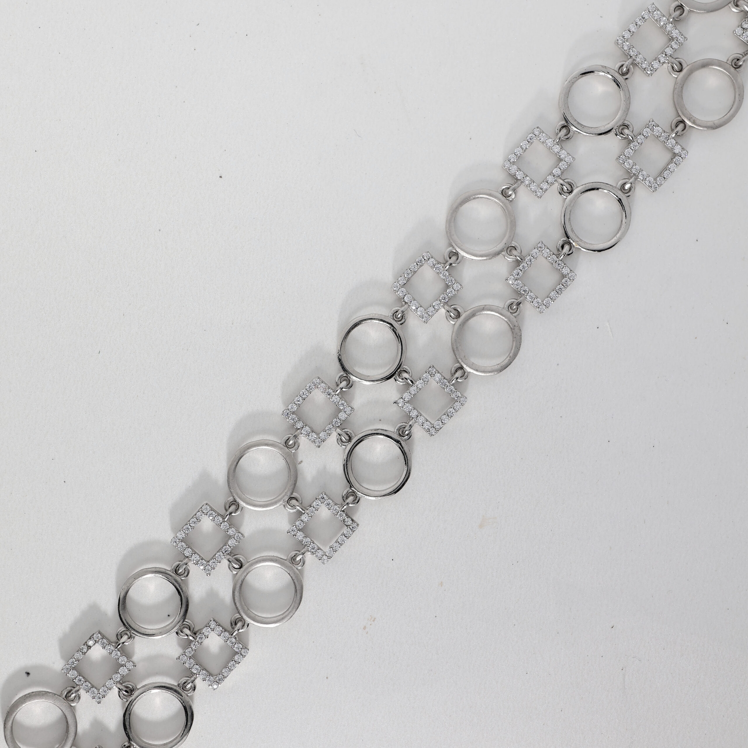 Spark Link Solitaire Bracelet - Image 2