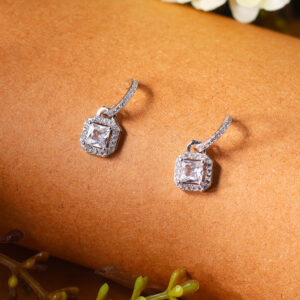 Pearl Flare Stud Earrings