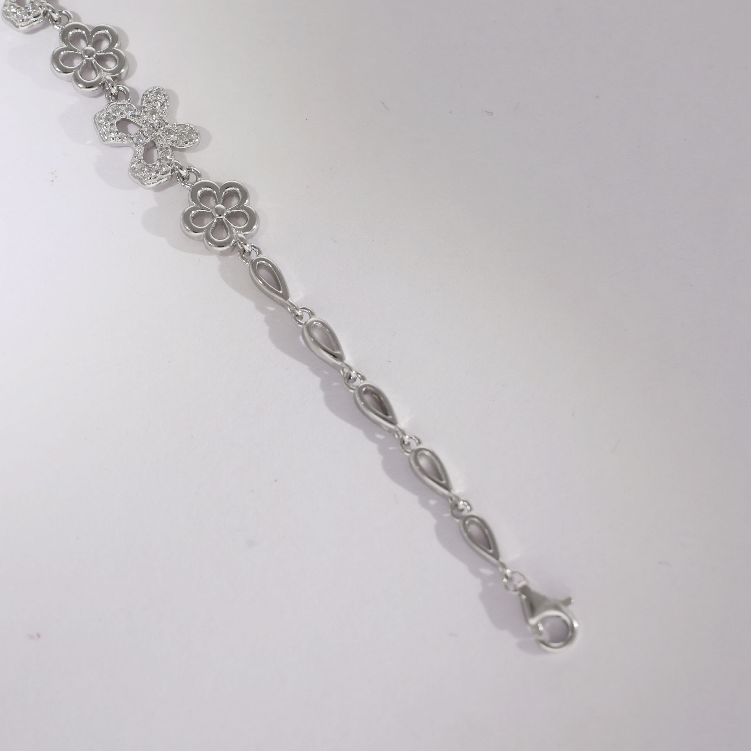 Sparkle Bloom Bracelet - Image 5