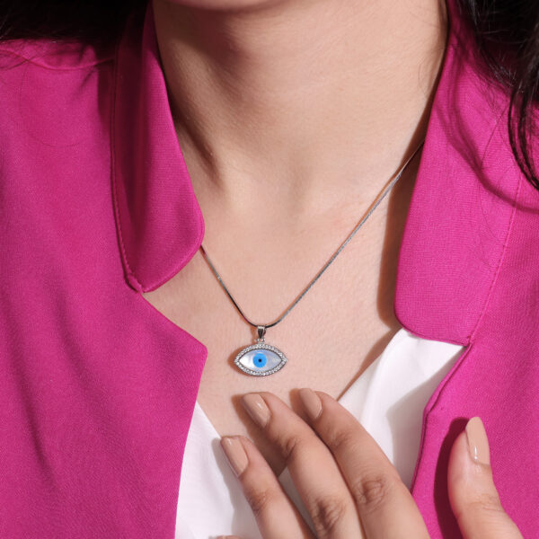 Royal Gleam Pendant - Image 5