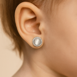 Clasp Glow Silver Earrings