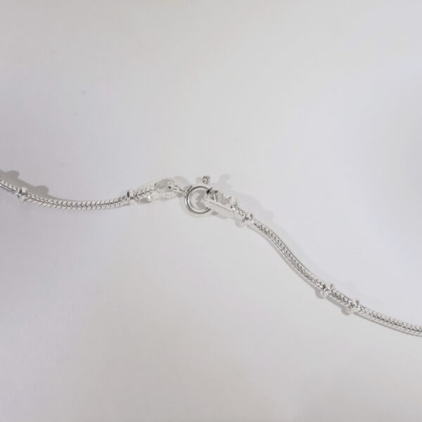 Glintwave Silver Chain - Image 4