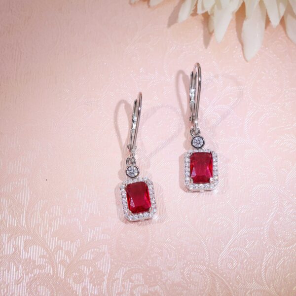 Rouge Royale Earrings