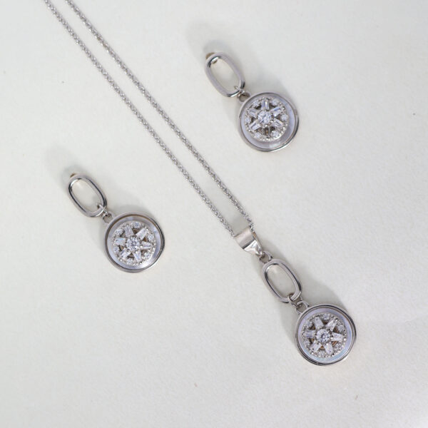 Daisy Spark Pendant Set - Image 3