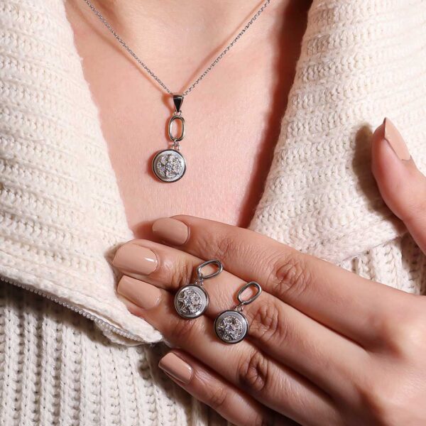Daisy Spark Pendant Set