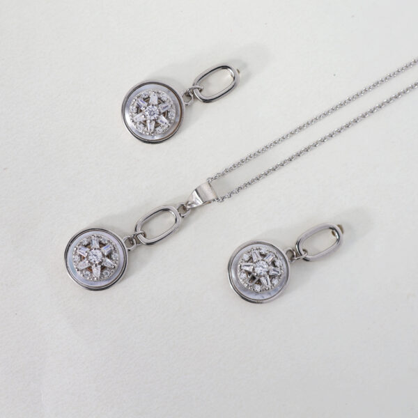 Daisy Spark Pendant Set - Image 6