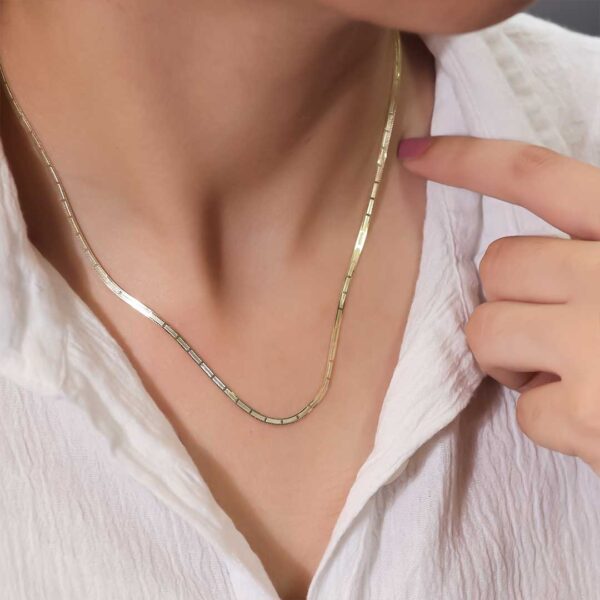 Golden Mosaic Chain