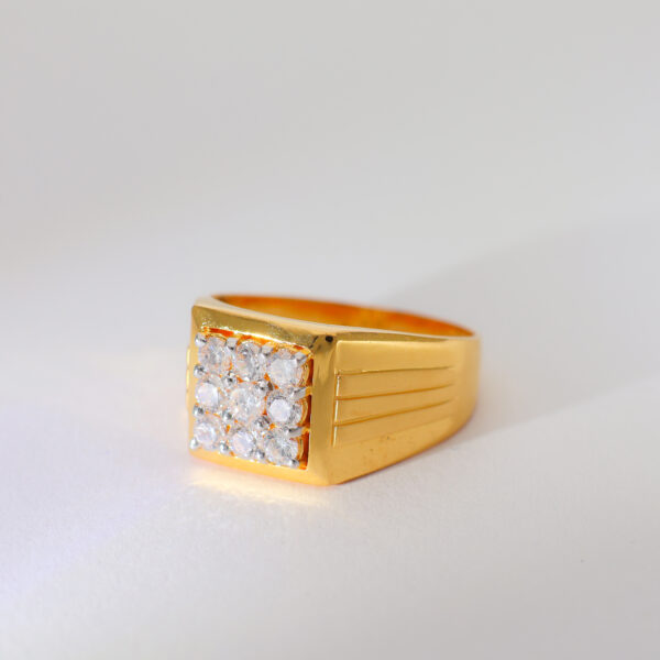 Royal Grid Gents Stone Ring - Image 3