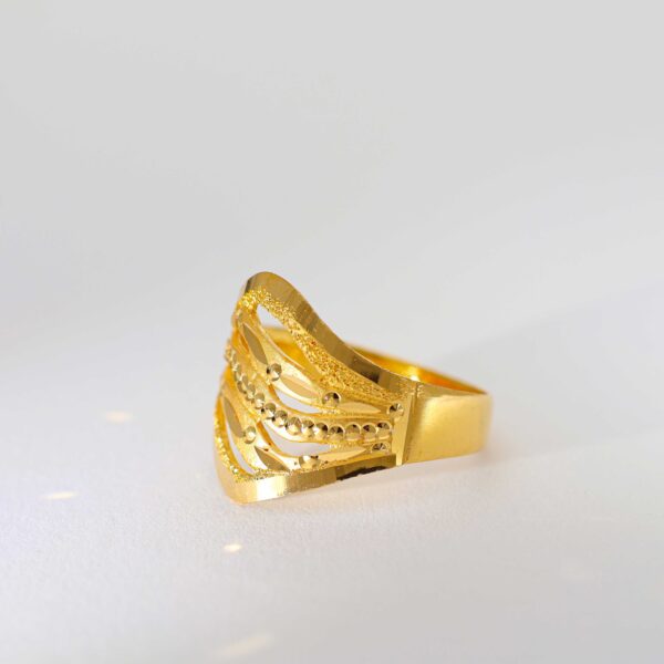 Floral Charm Ladies Ring - Image 3