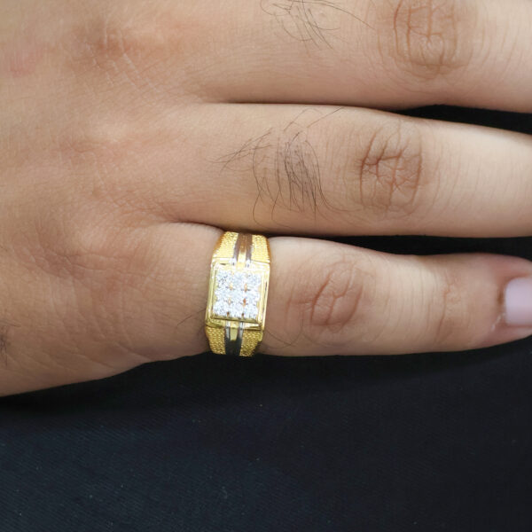 Crown Spark Gents Stone Ring - Image 5