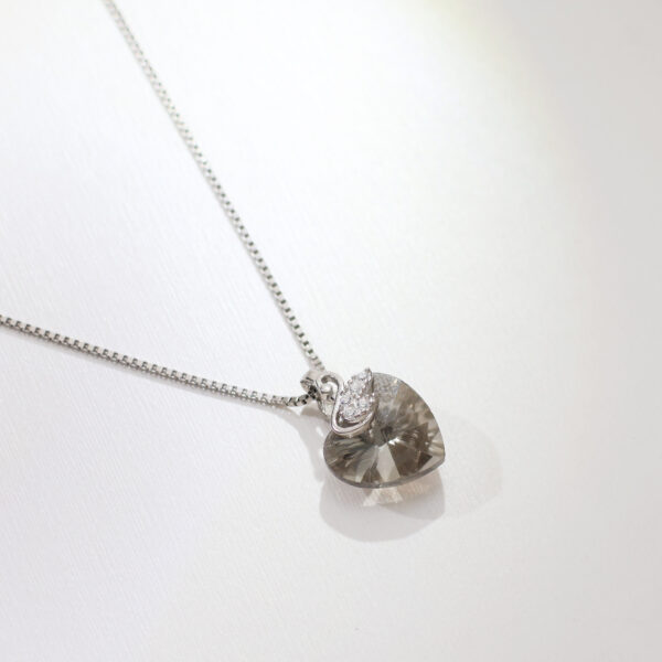 Elegant Silver Heart Pendant - Image 2