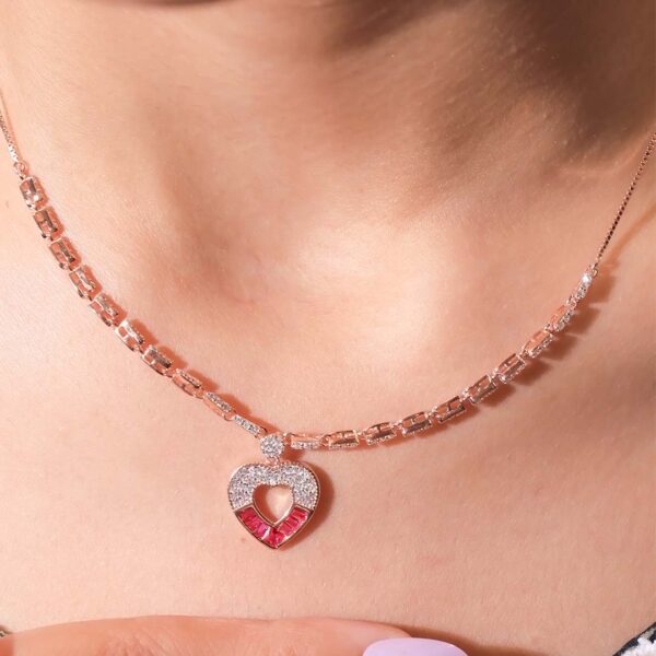 HeartLuxe Amour Rosegold Necklace