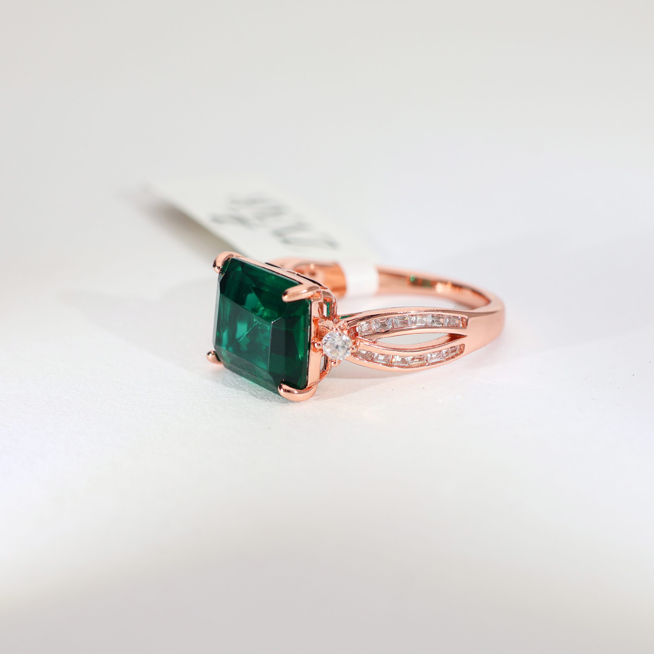 Verdant Promise Rosegold Ring - Image 4