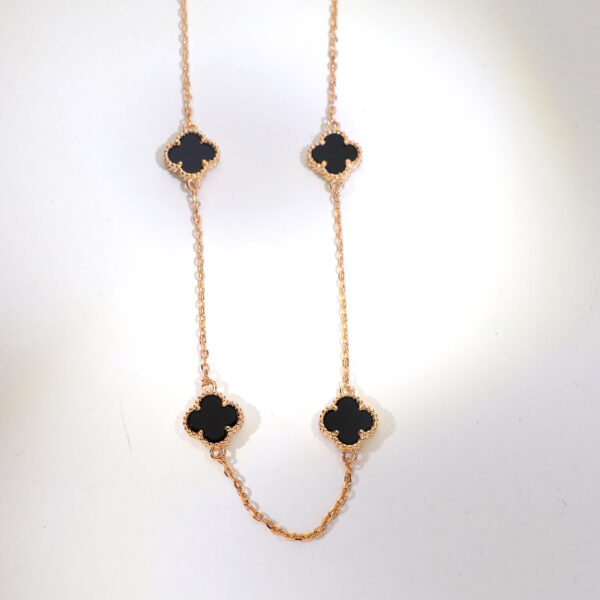 Black Elegance Pendant - Image 4