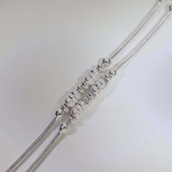 Ghungroo ShimmerLines Anklet - Image 4