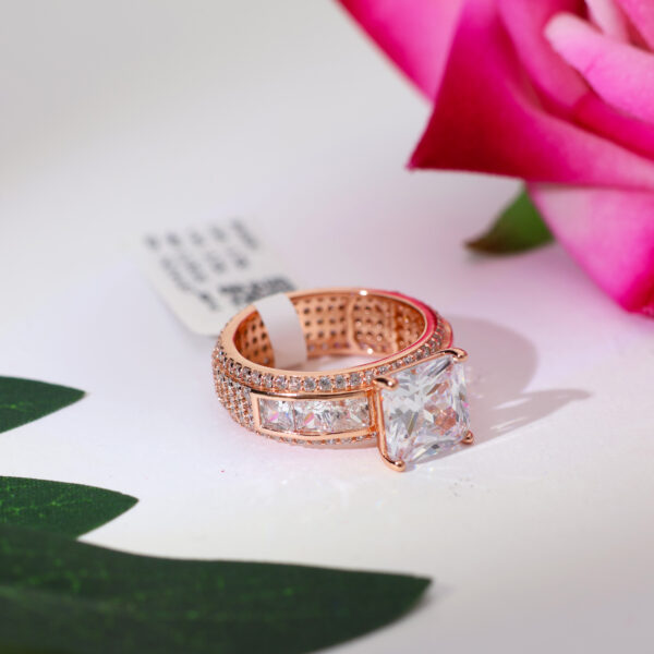 Majesté Square Rosegold Ring - Image 6