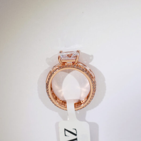 Majesté Square Rosegold Ring - Image 5