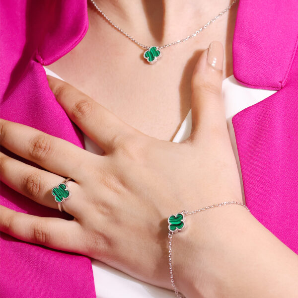 Green Aura Necklace Set - Image 7