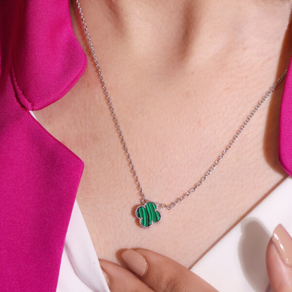 Green Aura Necklace Set - Image 11