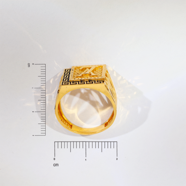 The Luxe Legacy Ring - Image 6