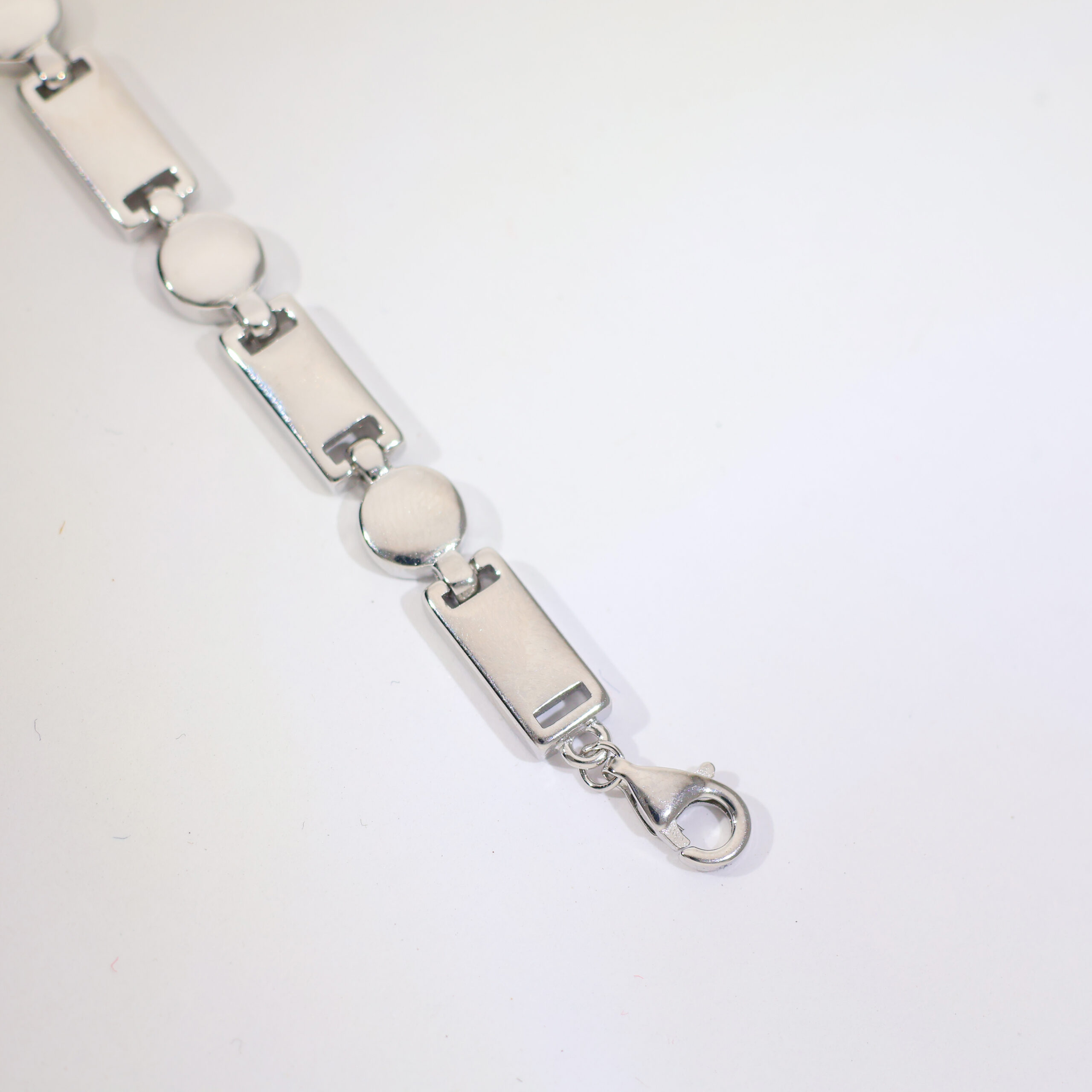 Round-Bar Link Gents Bracelet - Image 4