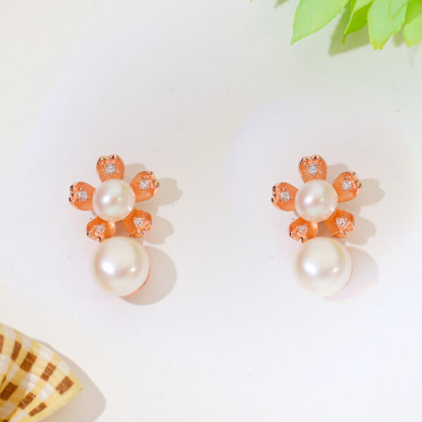 Pearlette Glow Rosegold Earring