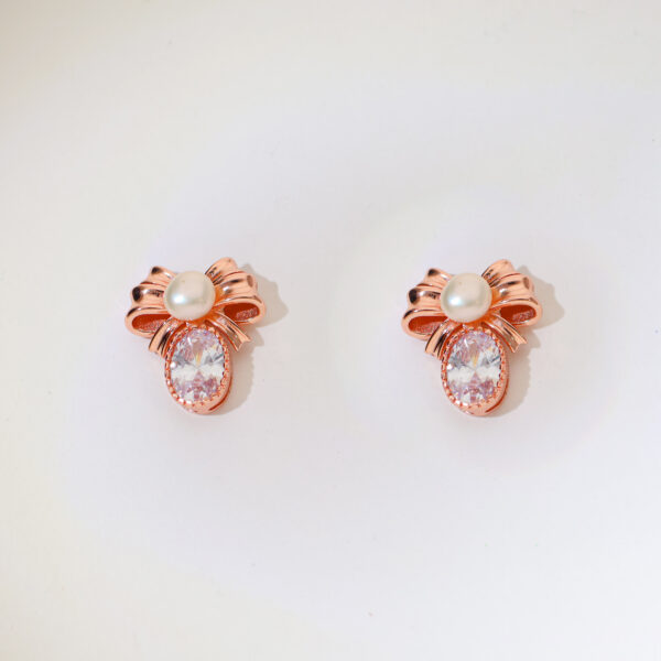 BlushCrown Rosegold Earrings - Image 2
