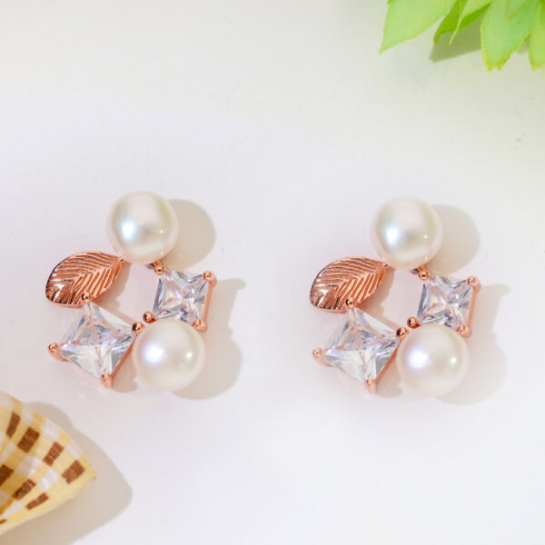 LeafLustre Rosegold Earrings