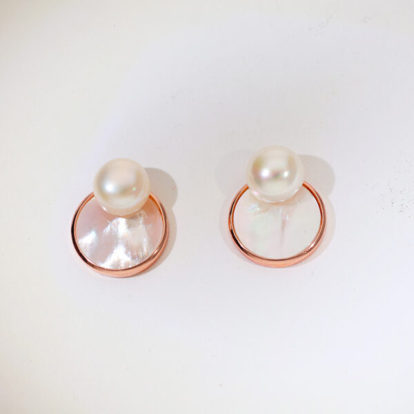 LunaShell Rosegold Earrings - Image 2