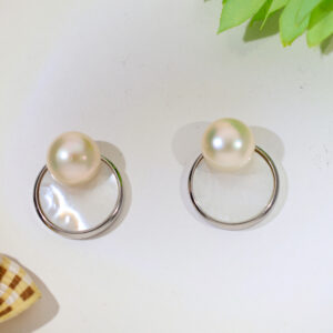 MoonShell Shine Silver Earrings