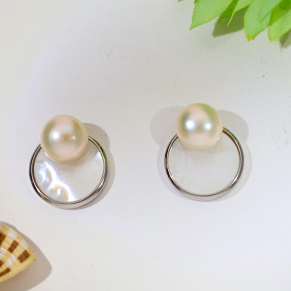 MoonShell Shine Silver Earrings
