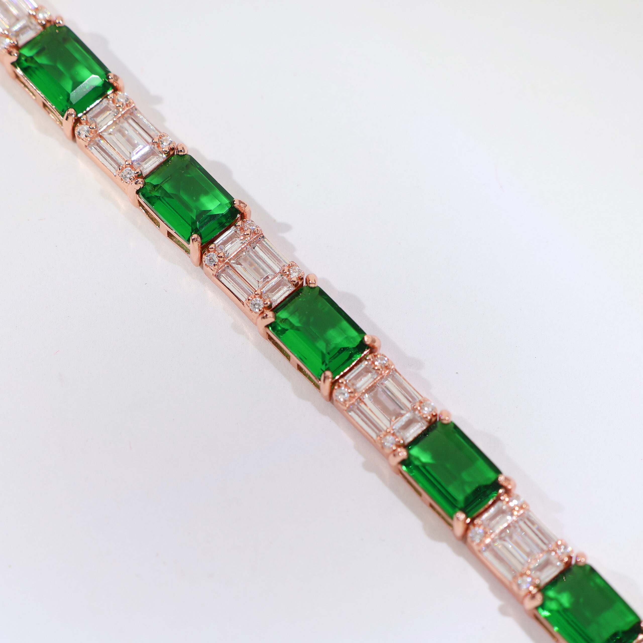 VerdantGlow Rosegold Bracelet - Image 3