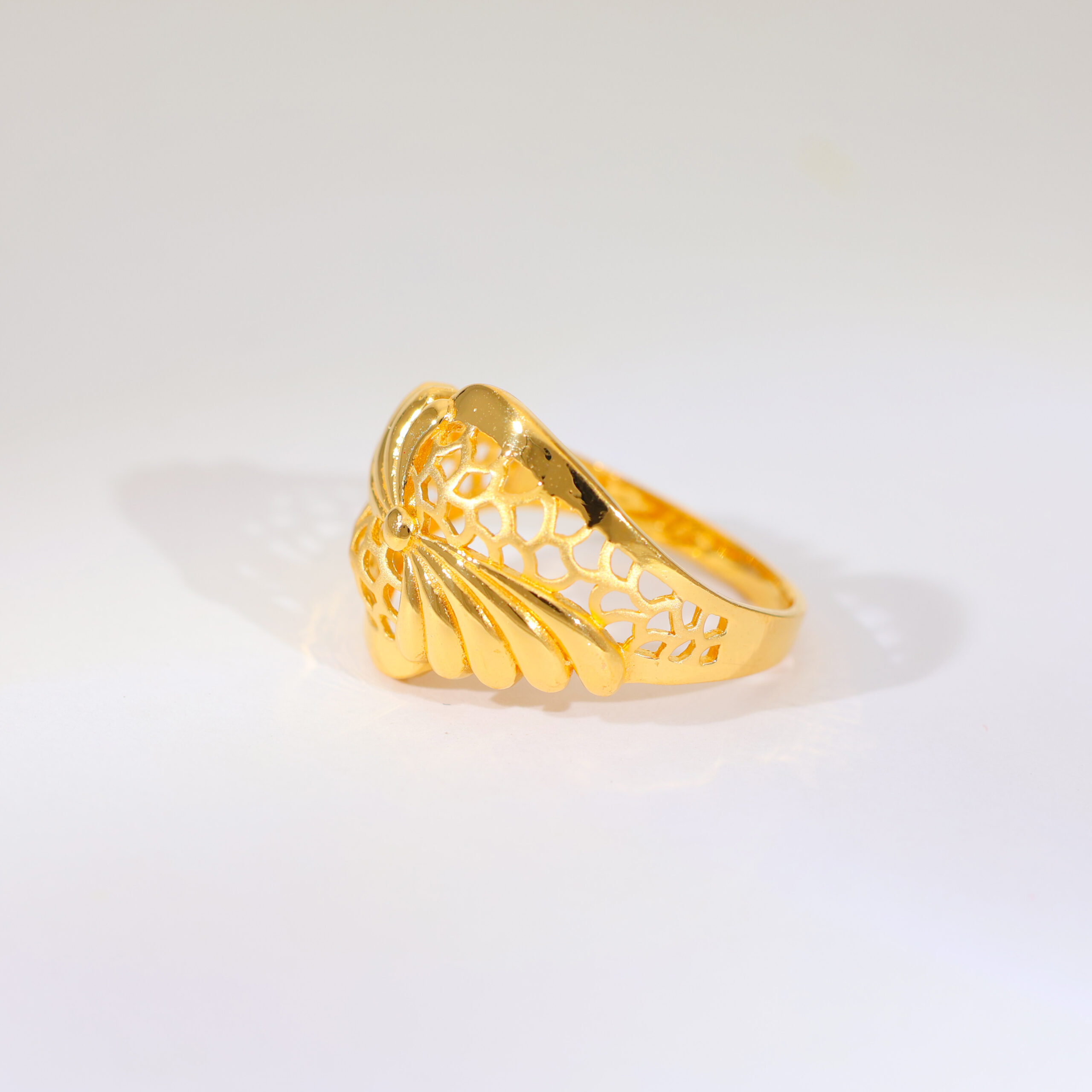 Lustre Weave Ladies Gold Ring - Image 3