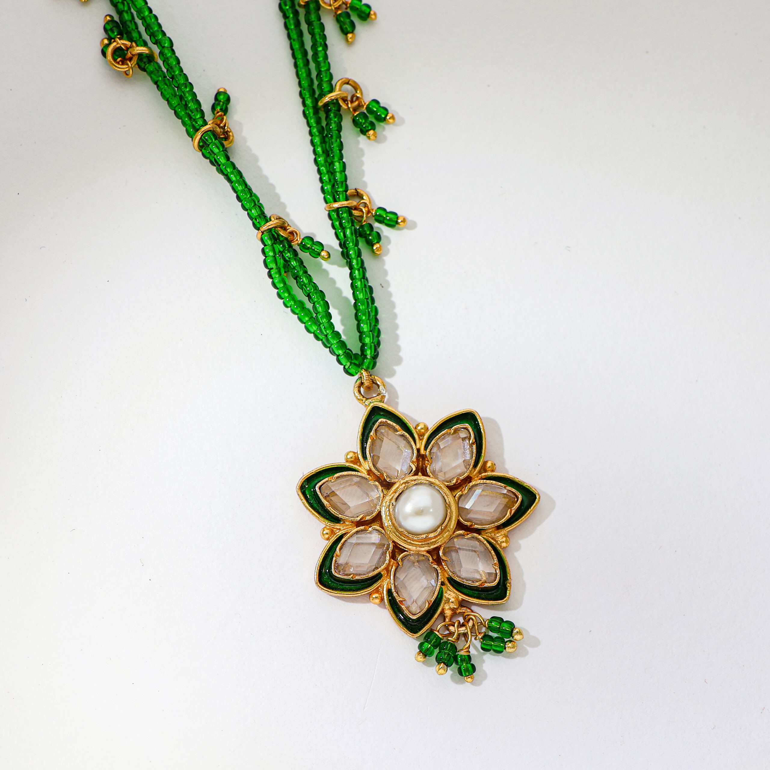 Lotus Glow Kundan Set - Image 3