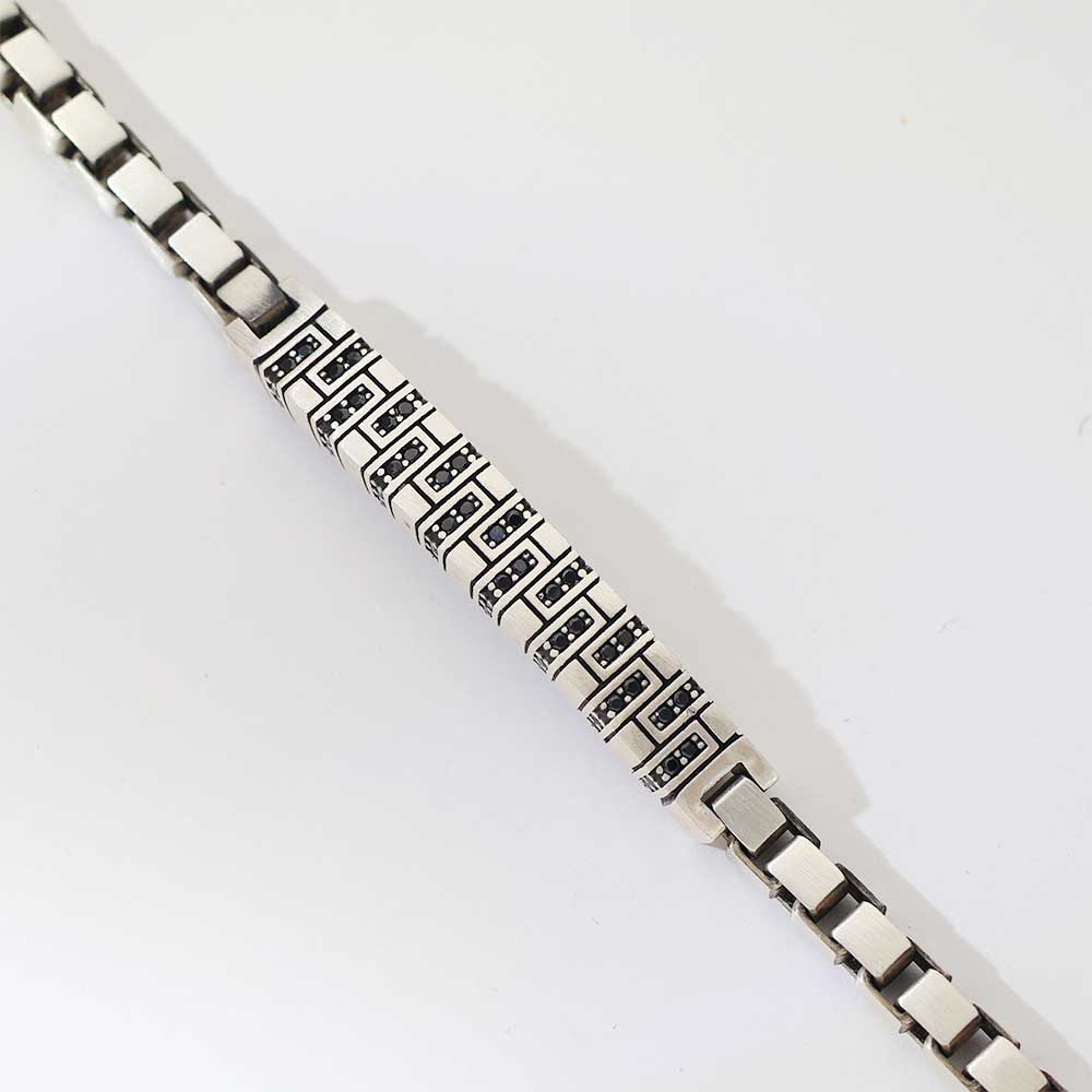 StepGrid Silver gents bracelet - Image 2