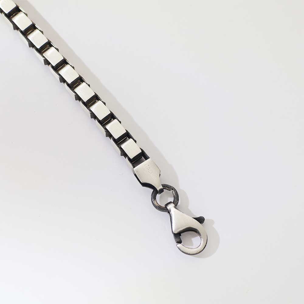 StepGrid Silver gents bracelet - Image 4