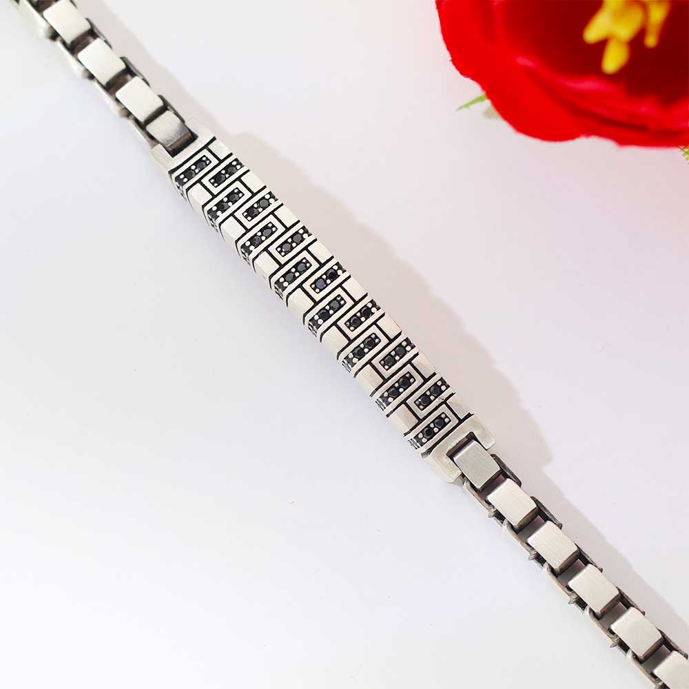 StepGrid Silver gents bracelet - Image 6