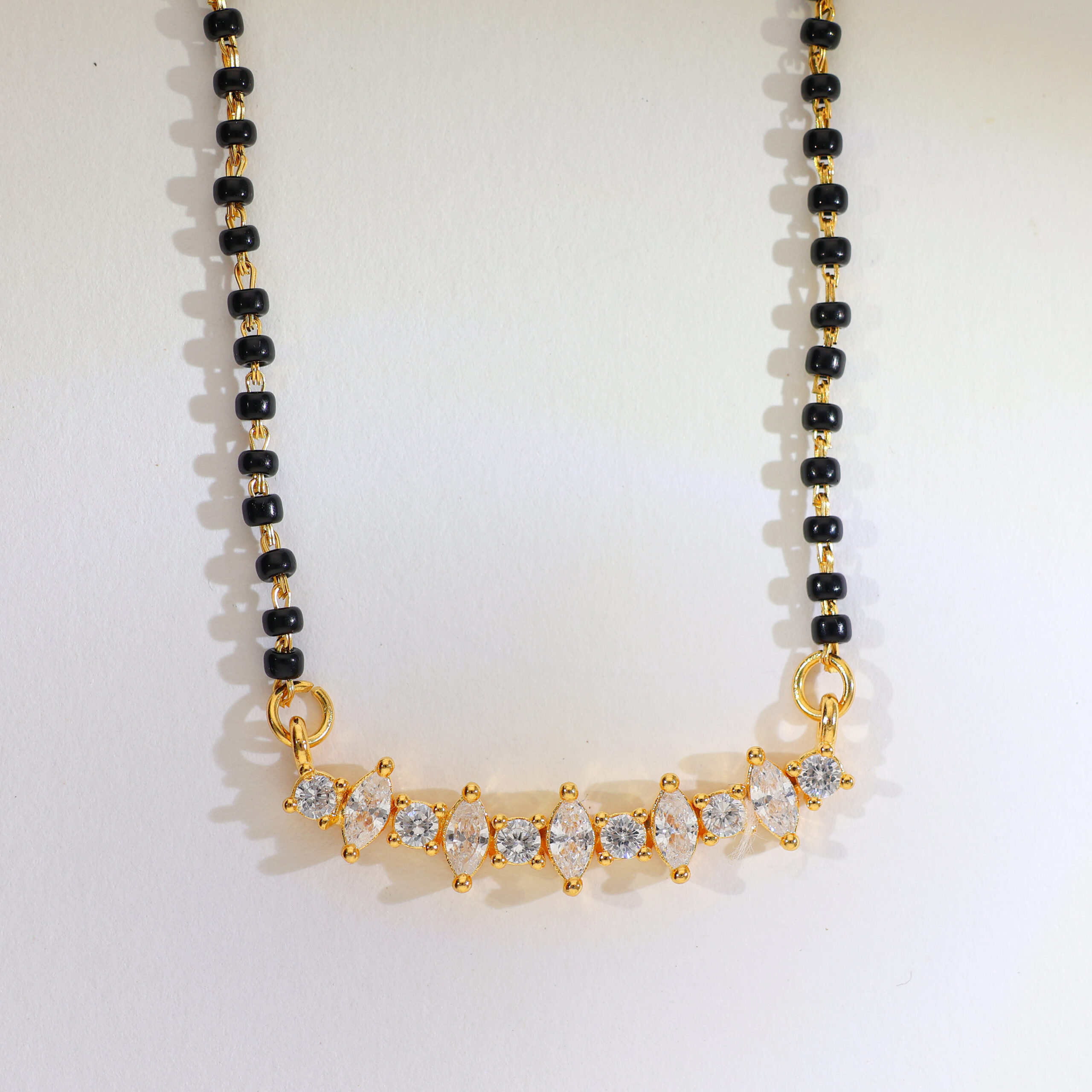 Tiny Glow Line Mangalsutra - Image 3