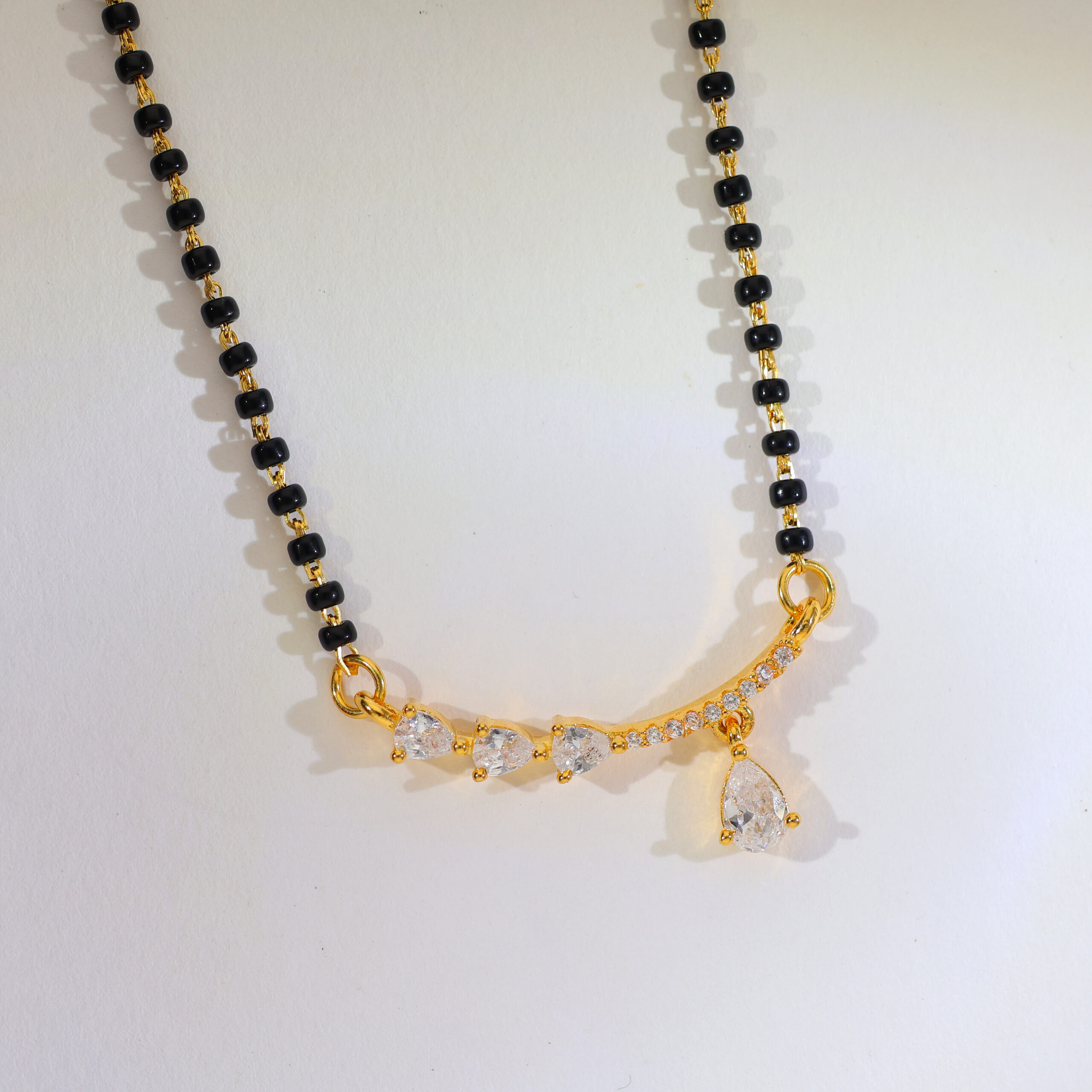 Minimal Curve Shine Mangalsutra - Image 2