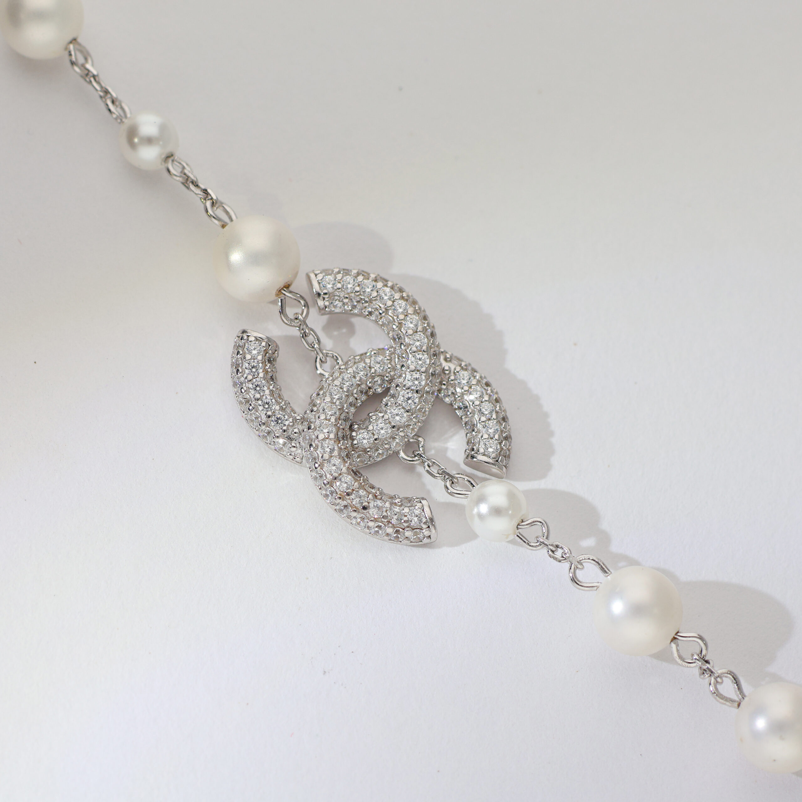 Chic Interweave Pearl Silver Bracelet - Image 2