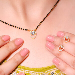 Simple Leaf Stone Mangalsutra