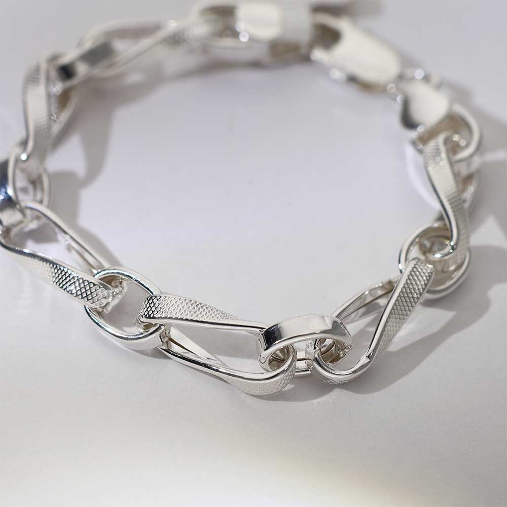 Soft Texture Link Baby Bracelet - Image 2