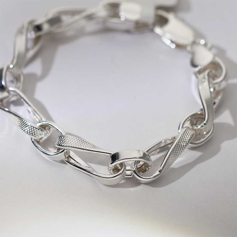 Soft Texture Link Baby Bracelet - Image 3